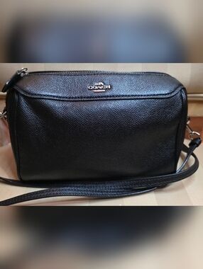 COACH BENNET BLACK LEATHER CROSSBODY,HANDBAG,PURSE,LIKE  NEW CONDITION